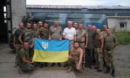 Депутати Львівської обласної ради відсвяткували День Державного прапора на Сході України