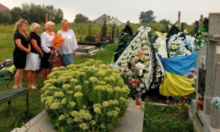 «Батьківщинівці» Львівщини вшанували пам’ять загиблого військовослужбовця
