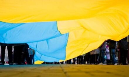 «Батьківщинівці» Львова організовують флешмоби з нагоди Дня Соборності України