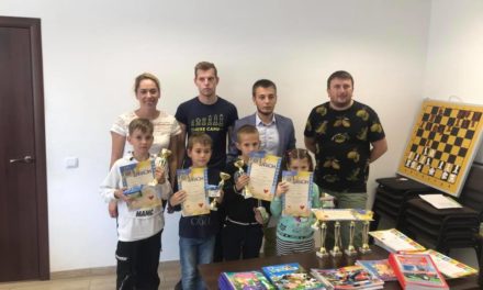 НАТАЛІЯ ТИМЧІЙ ПРИВІТАЛА ЮНИХ ЧЕМПІОНІВ ІЗ ШАХІВ (ФОТО)