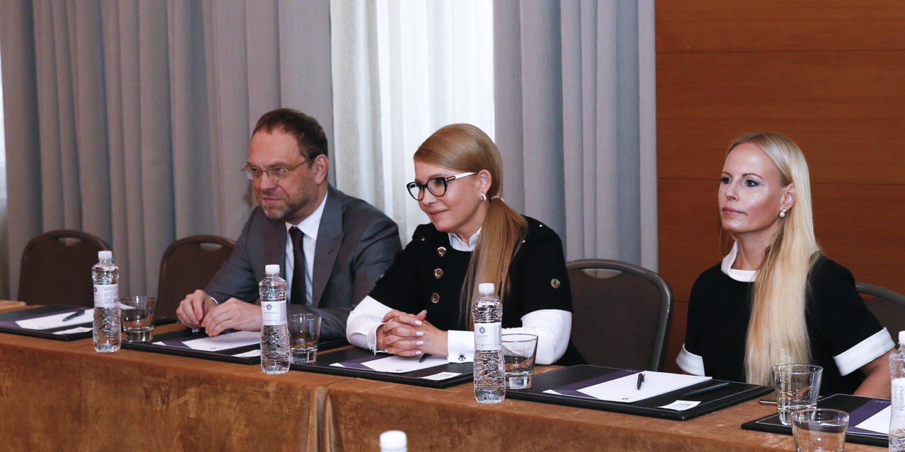 Юлія Тимошенко зустрілася зі спеціальним представником Держдепу США по Україні Куртом Волкером