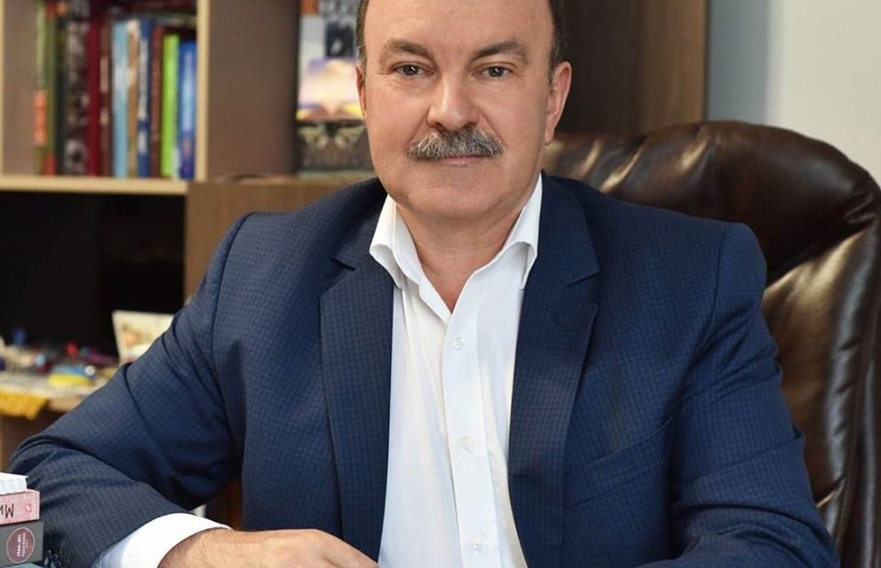 Михайло Цимбалюк: Кредит за поступки – як влада тішиться позиченим грошам