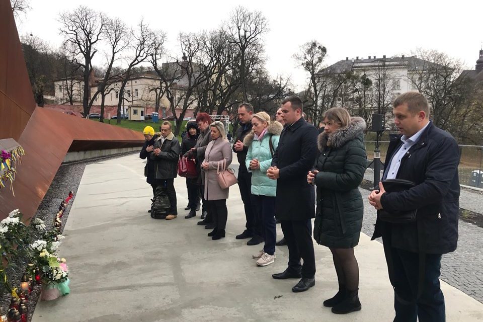 Партійці Львова вшанували пам’ять Героїв Небесної Сотні