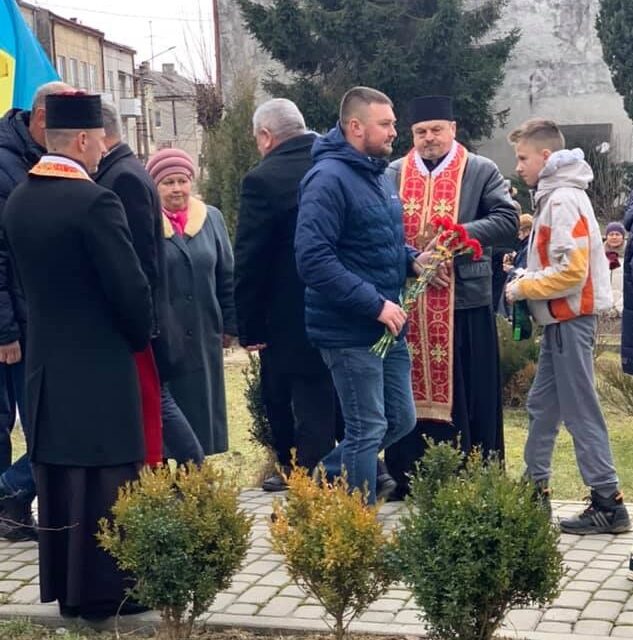 У ПЕРЕМИШЛЯНАХ “БАТЬКІВЩИНІВЦІ” ВШАНУВАЛИ РІЧНИЦЮ ТРАГІЧНИХ ПОДІЙ НА МАЙДАНІ