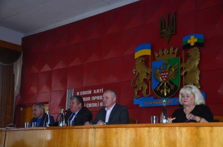 Дрогобицька та Яворівська райради вимагають зняти законопроєкт про продаж землі