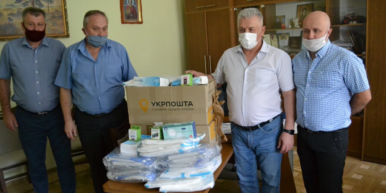 Михайло Цимбалюк передав медичні засоби для Сокальської лікарні