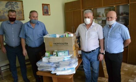 Михайло Цимбалюк передав медичні засоби для Сокальської лікарні