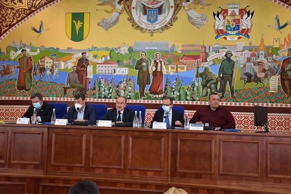 Михайло Цимбалюк бере участь у виїзному засіданні Комітету з питань соцполітики