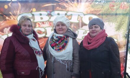 Школярі Турківщини отримали різдвяні подарунки від Степана Пилипа