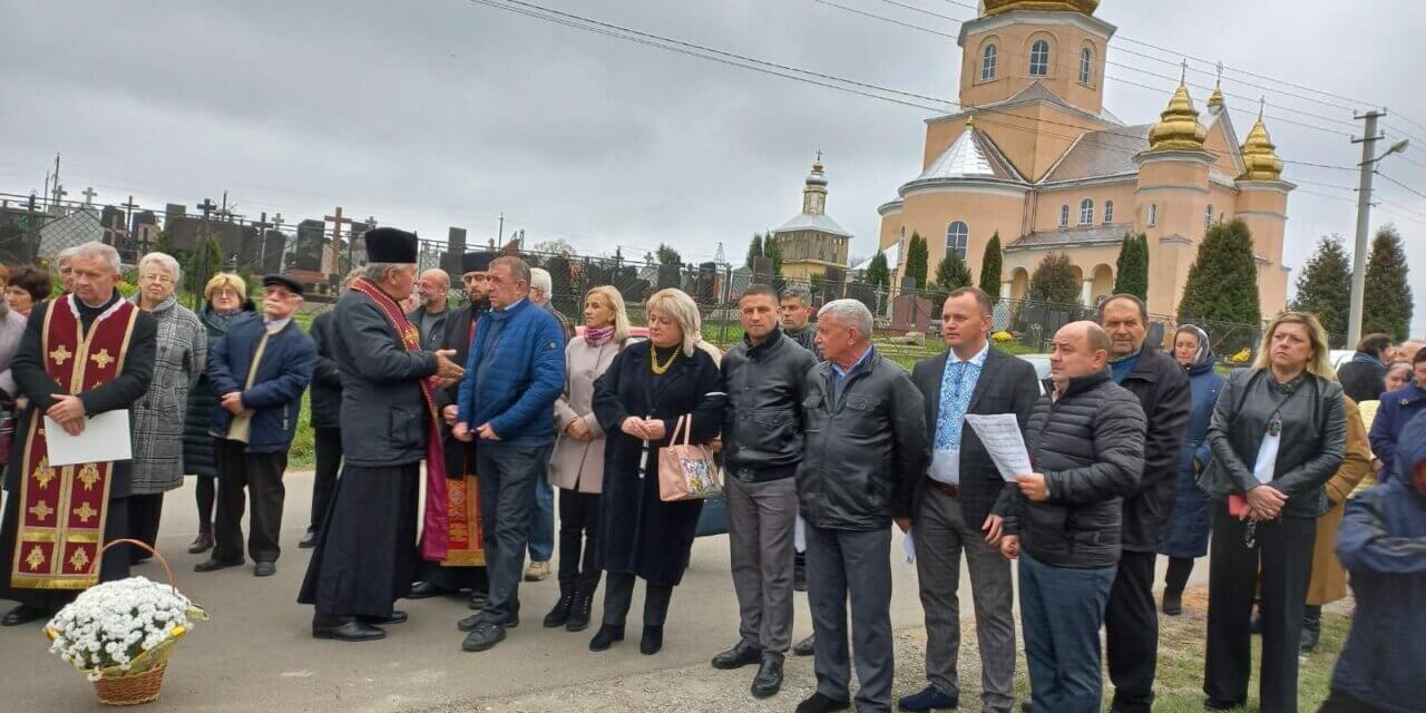 Степан Пилип взяв участь у освяченні пам’ятного знака депортованим українцям