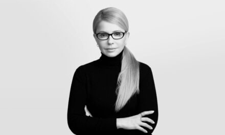 Юлія Тимошенко: Прийшов Великдень в Україну. Сподіваємося, що прийде й мир!